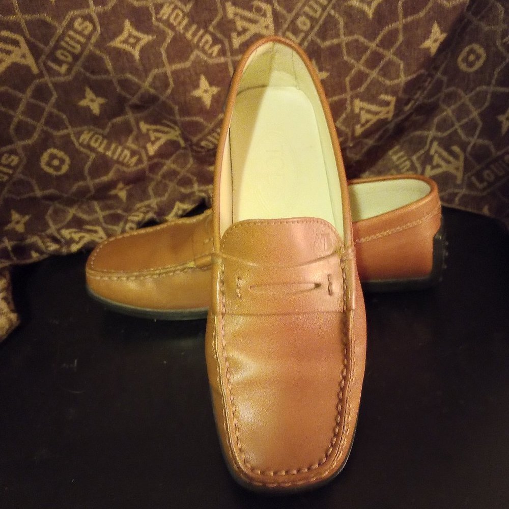 Tod's Leather Loafers